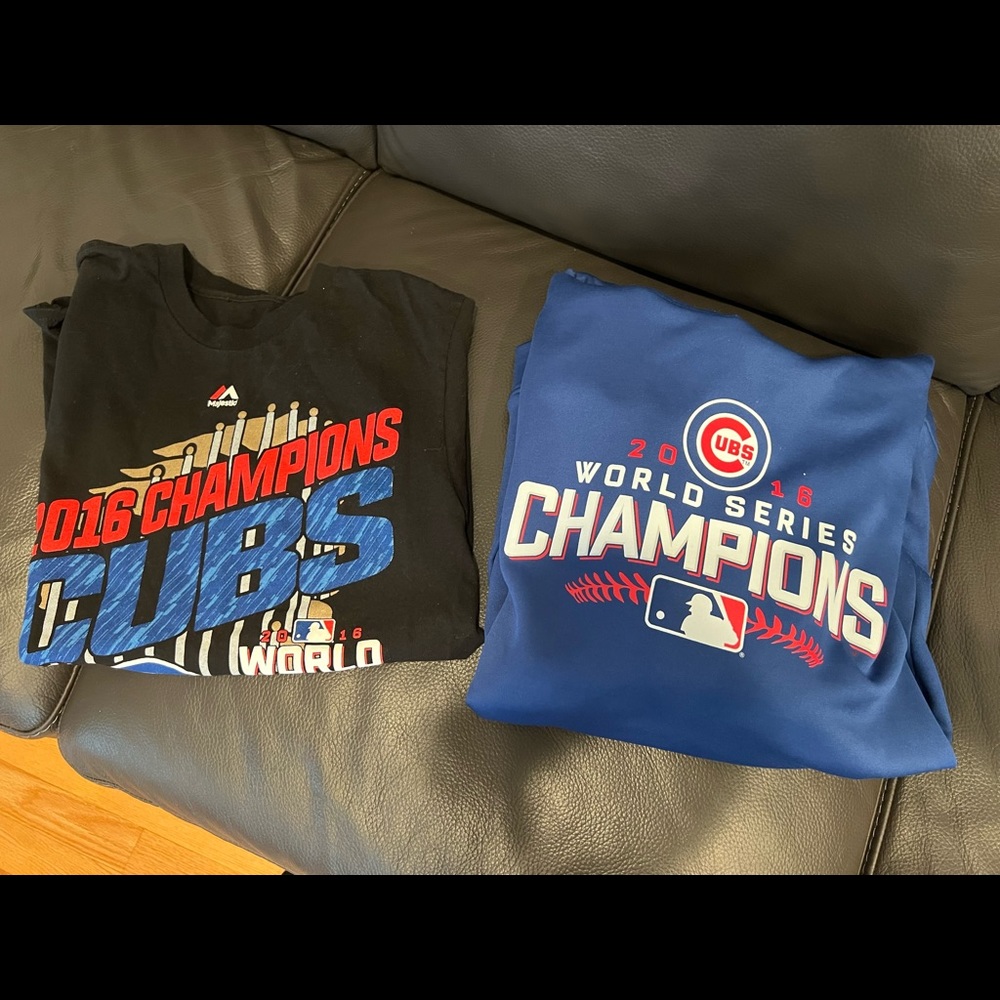 MLB Chicago cubs sweatshirt and T-shirt